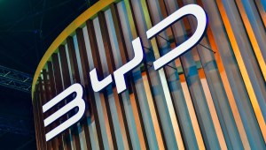 Robotique : le géant chinois BYD investit le marché des humanoïdes domestiques