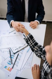 Transmission d’entreprise : le défi de la reprise par les salariés en Meurthe-et-Moselle
